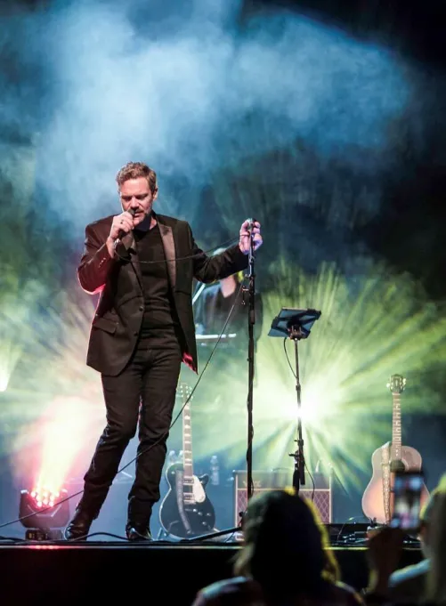 Black Jacket Symphony: Pink Floyd’s The Wall